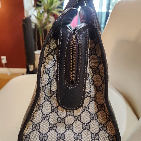 Gucci GG Plus Handbag - Picture 8 of 16